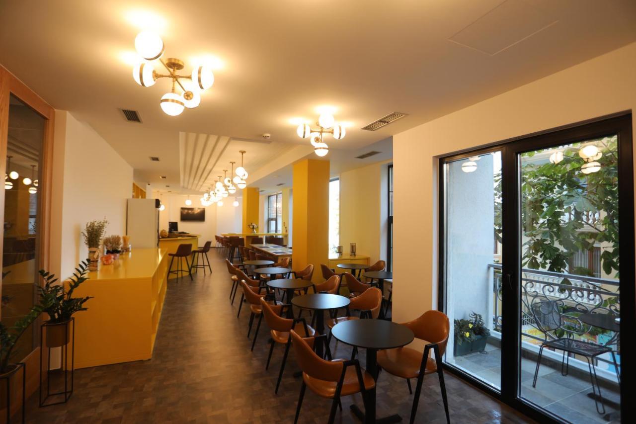 Elite Hotel Pogradec Bagian luar foto