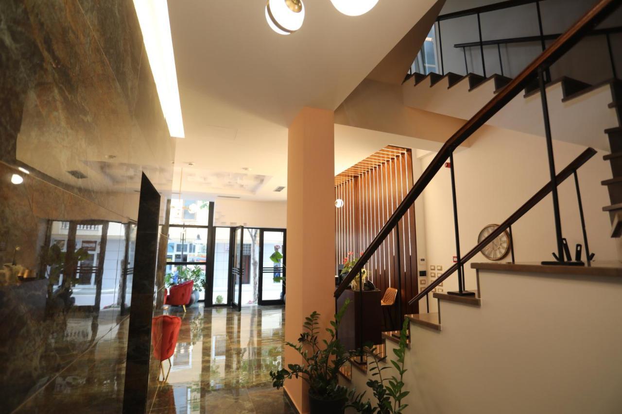 Elite Hotel Pogradec Bagian luar foto