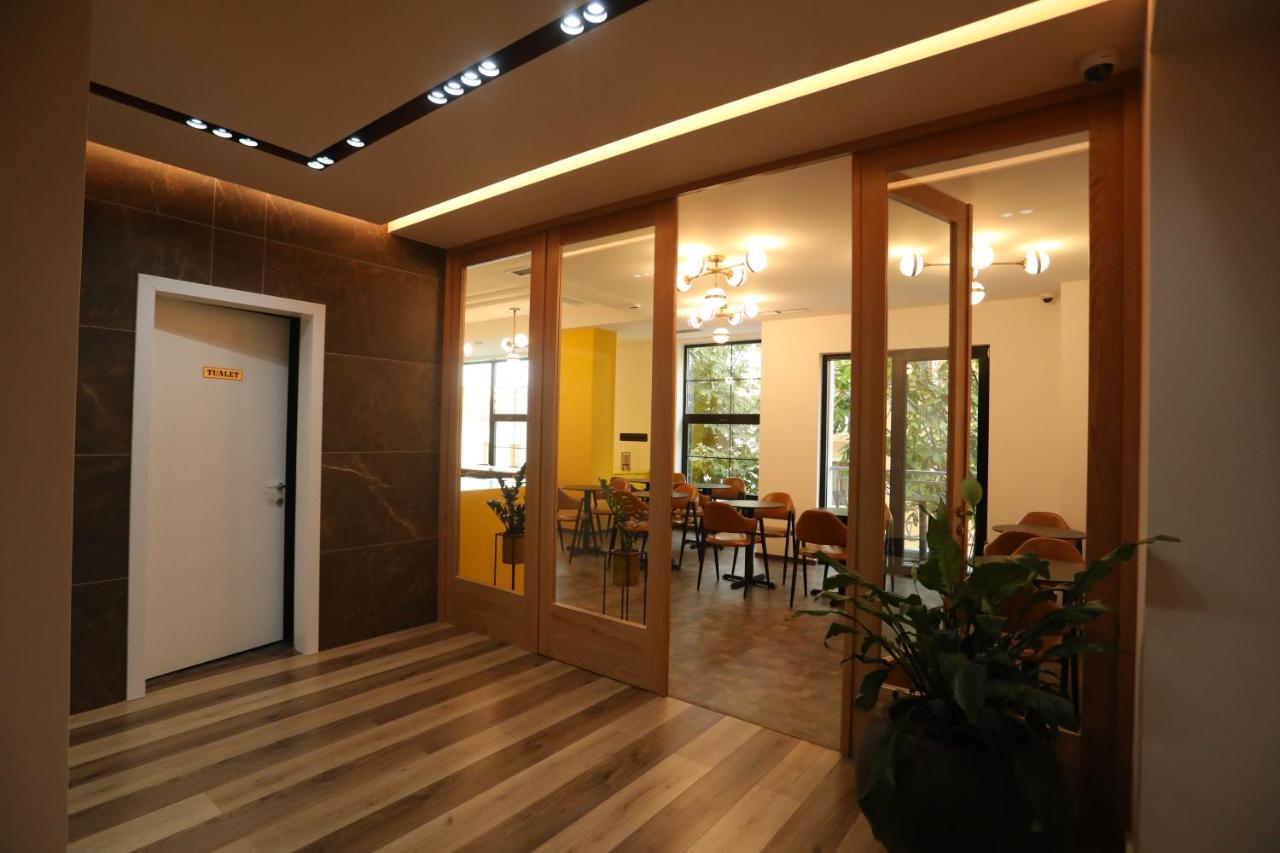 Elite Hotel Pogradec Bagian luar foto