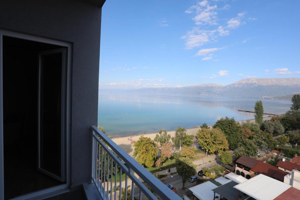 Elite Hotel Pogradec Bagian luar foto
