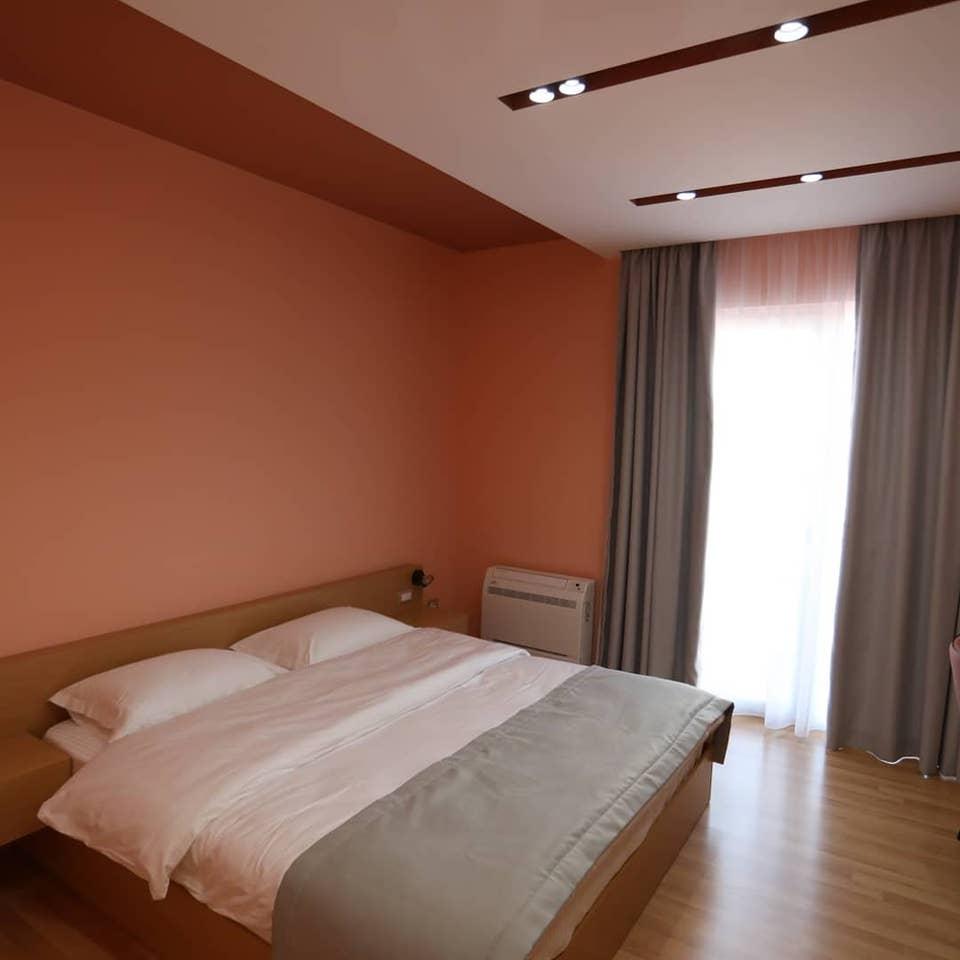 Elite Hotel Pogradec Bagian luar foto