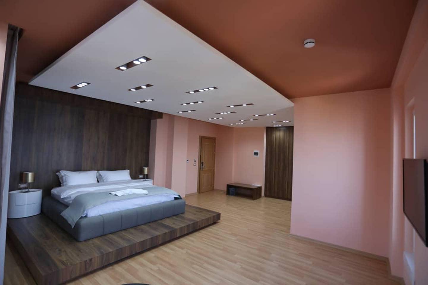 Elite Hotel Pogradec Bagian luar foto